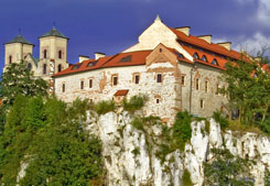 La abadía benedictina de Tyniec
