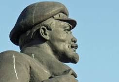 Nowa Huta - barrio del realismo-socialista . Memoria del comunismo en Cracovia